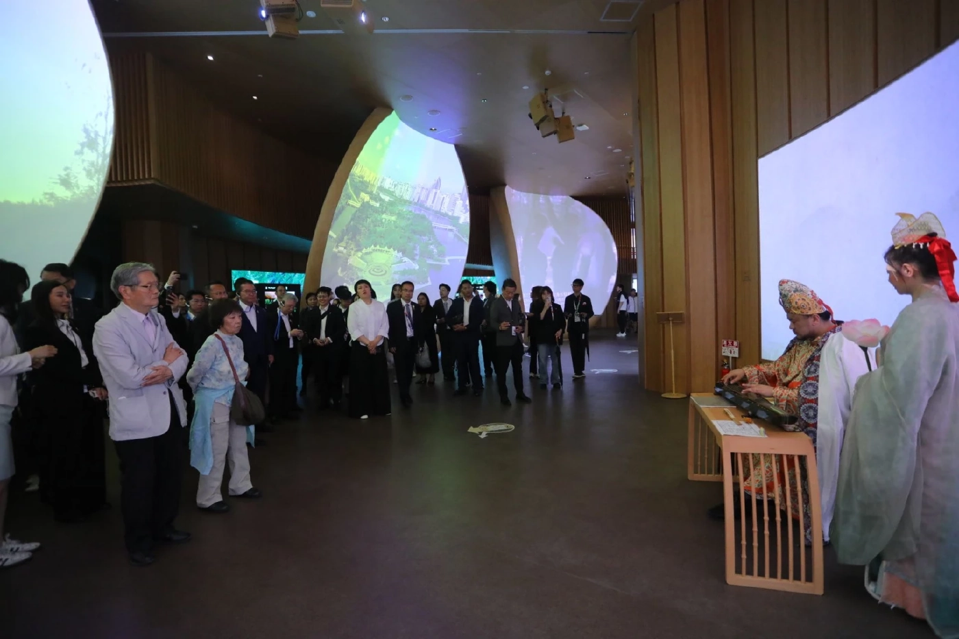 "สมศักดิ์" ดูงานประเทศชั้นนำของโลก ในงาน Expo 2025 Osaka