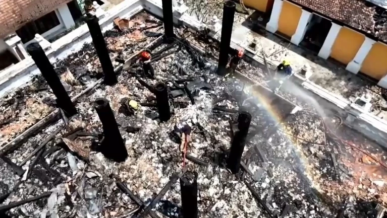 ผู้บริหารตั้งข้อสังเกต ถึงความผิดปกติ ไฟไหม้ “โรงแรมดาราเทวี”