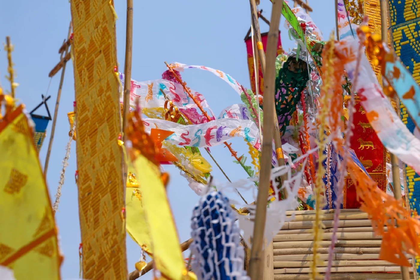 แอ่วเหนือ สัมผัสสงกรานต์ล้านนา “ป๋าเวณีปี๋ใหม่เมือง” จ.พะเยา