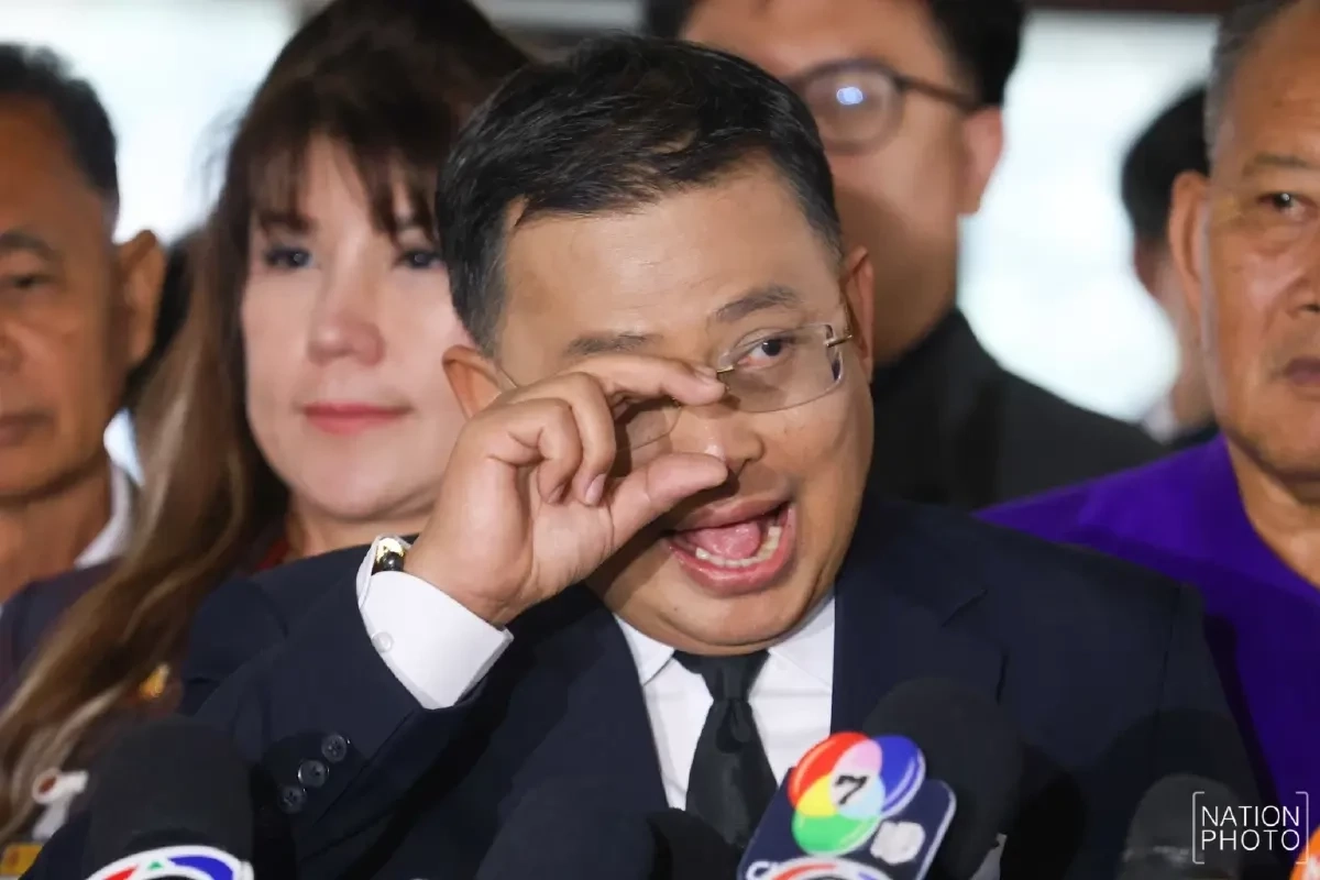 นายมณเฑียร เจริญผล ผู้ว่าการตรวจเงินแผ่นดินคนปัจจุบัน 