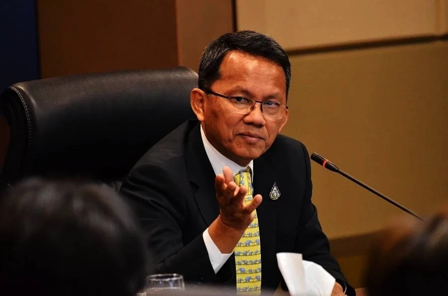 ด่วน! "สมศักดิ์" วีโต้ "มติแพทยสภา" กรณีให้ "ลงโทษ 3 แพทย์" ปม "ชั้น 14"