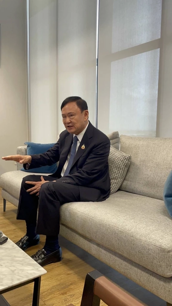 นายทักษิณ ชินวัตร อดีตนายกรัฐมนตรี