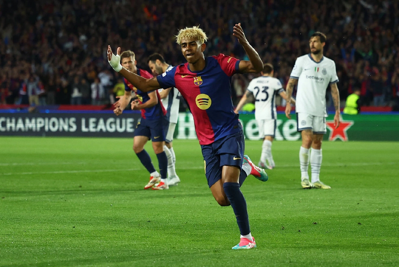 เก็บตก ยูซีแอล รอบตัดเชือก "บาร์เซโลนา-อินเตอร์" เสมอ 3-3