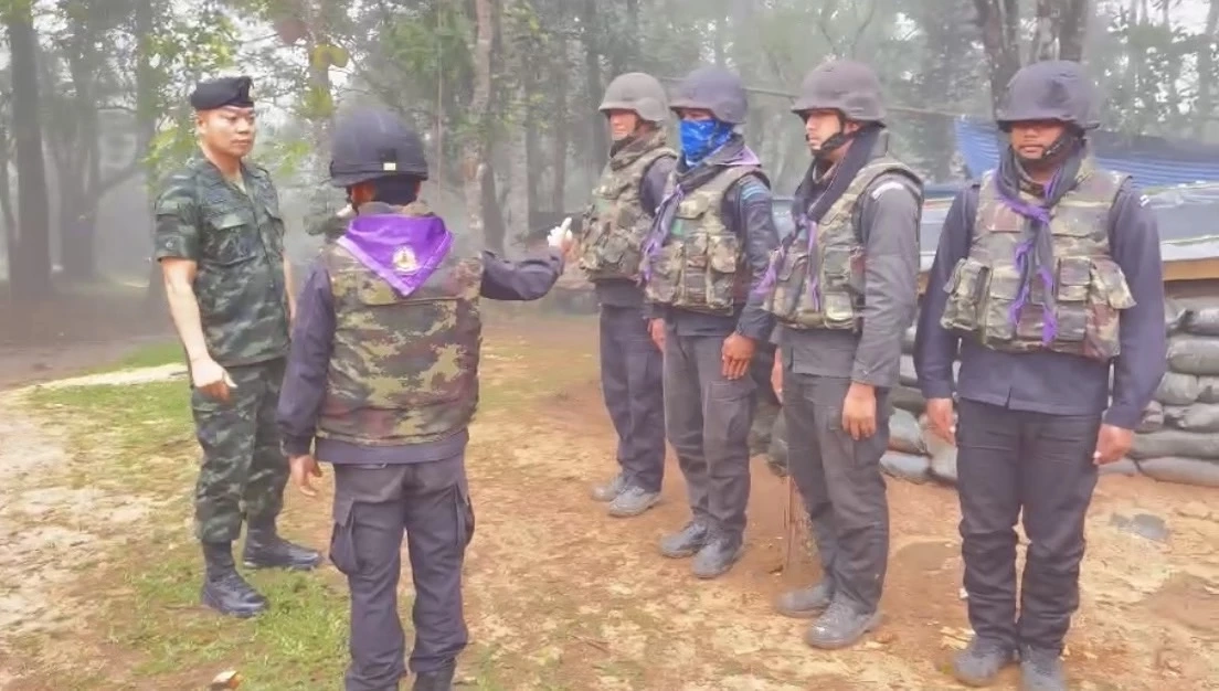 พล.ท.บุญสิน พาดกลาง มทภ.2 ตรวจเยี่ยมกำลังพล จุดปะทะช่องบก