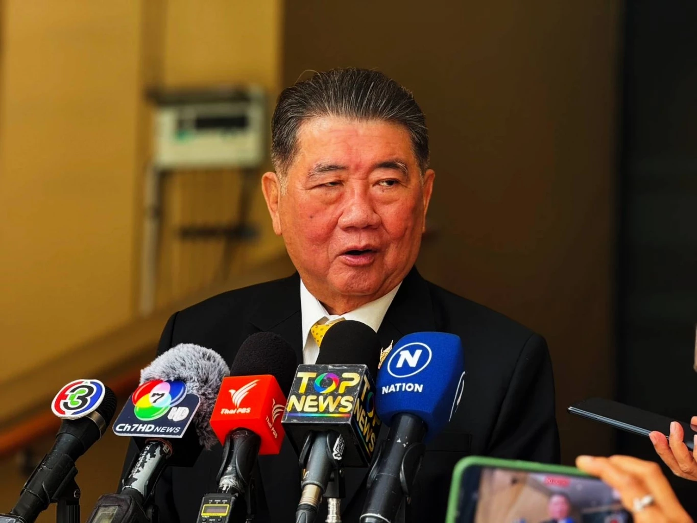 "ภูมิธรรม" ยัน "ทหารไทย" จำเป็นต้องซัดตอบโต้ "กัมพูชา" ป้องกันตน-อธิปไตยไทย