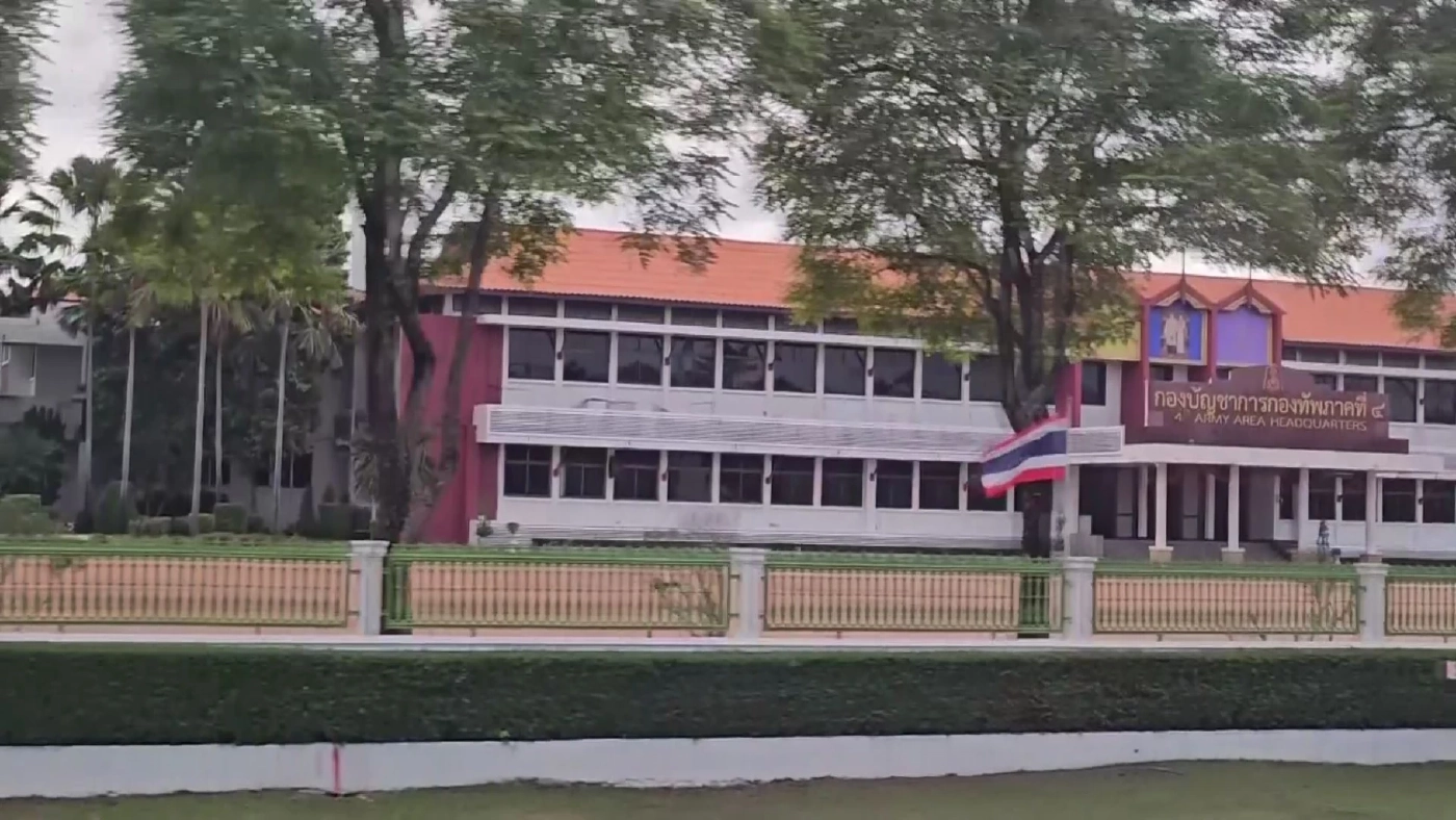 ด่วน! ทลายคลังค้าส่งอาวุธสงคราม หน้ากองบัญชาการทัพภาค 4