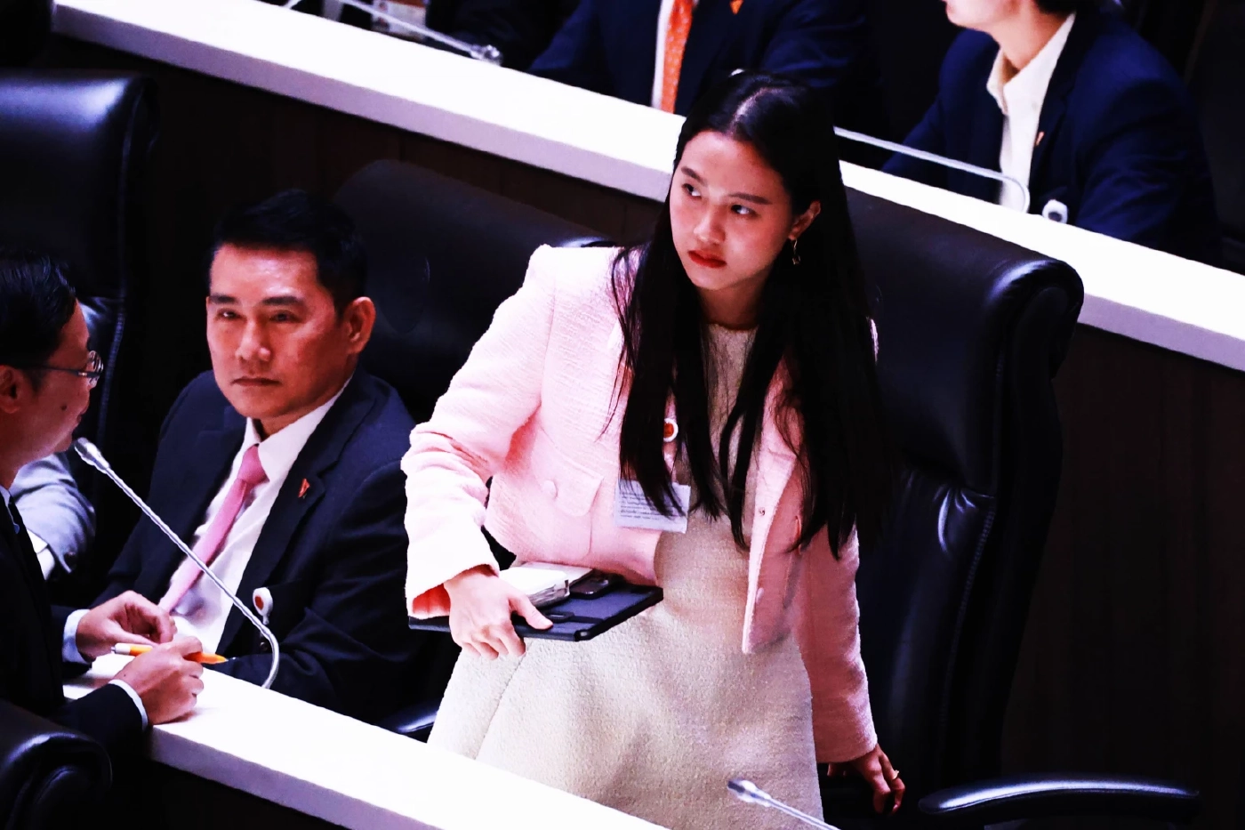 "สุชาติ" เบิกความ คดี ฟ้องหมิ่นฯ "สส.ไอซ์-สส.สหัสวัต" เรียก 50 ล้าน ปม พาดพิง "ประกันสังคม" ซื้อตึก "Skyy9" แพง 7 พันล้าน