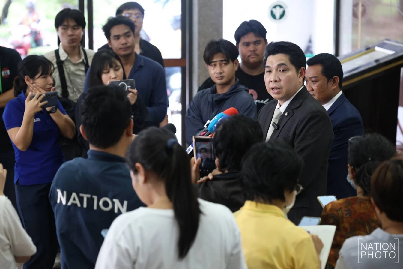 ลุ้น “สมศักดิ์” ชี้ปมชั้น 14 "ธนกฤต" เผยไร้เอกสารป่วยวิกฤตหรือไม่