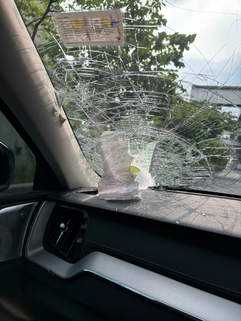 ตร.ยัน “ชลัด” มือปาก้อนปูน ไม่ป่วยจิตเวช เตรียมคุมไปทำแผนบ่ายนี้