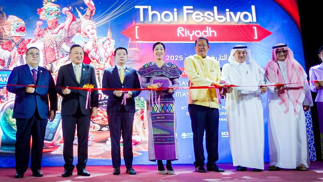 "ดร.ธิติวัฐ" เยี่ยมชมสินค้าไทย โชว์ในงาน "Thai Festival 2025" ณ กรุงริยาด ซาอุดีอาระเบีย