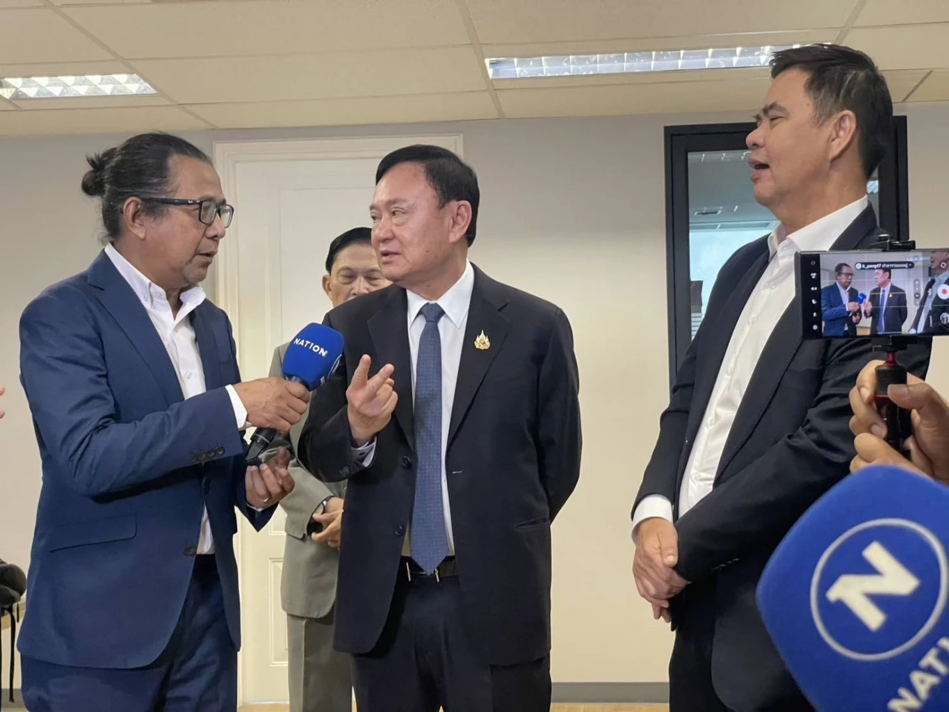 นายทักษิณ ชินวัตร อดีตนายกรัฐมนตรี 