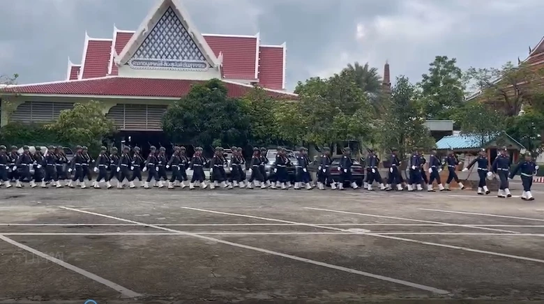 กองเกียรติฯตั้งแถวรับ นักบิน ช่างเครื่อง เปิดกำหนดการบำเพ็ญกุศล