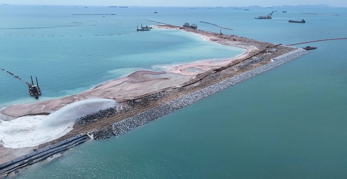 คมนาคมสั่งเร่งพัฒนา 'ท่าเรือแหลมฉบังเฟส 3' ปักธงเสร็จตามแผน