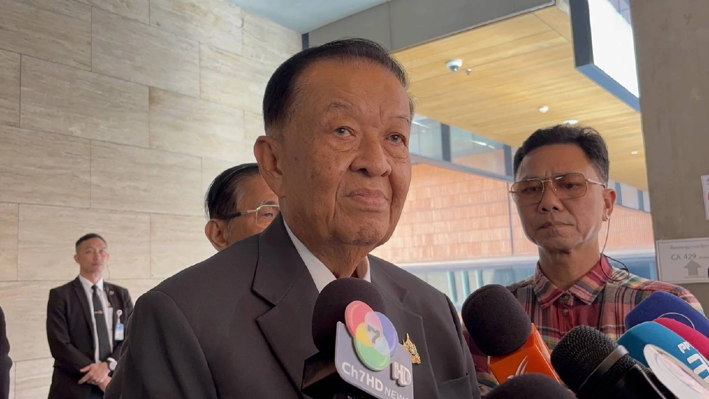 นายวันมูหะมัดนอร์ มะทา ประธานรัฐสภา