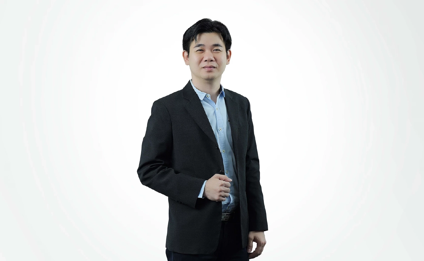 นายอภิชาติ ผู้บรรเจิดกุล, CISA ผู้อำนวยการอาวุโส สายงานวิเคราะห์เชิงกลยุทธ์ บริษัทหลักทรัพย์ ทิสโก้ จำกัด