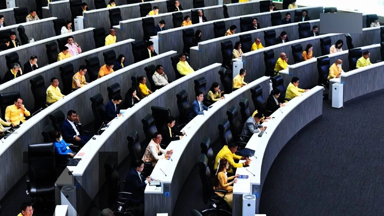 เปิดรายชื่อ กกต. เชิญ "สว.ล็อต 5" รับทราบข้อหา คดี "ฮั้ว สว." รับวันดันโหวตตั้ง "องค์กรอิสระ"