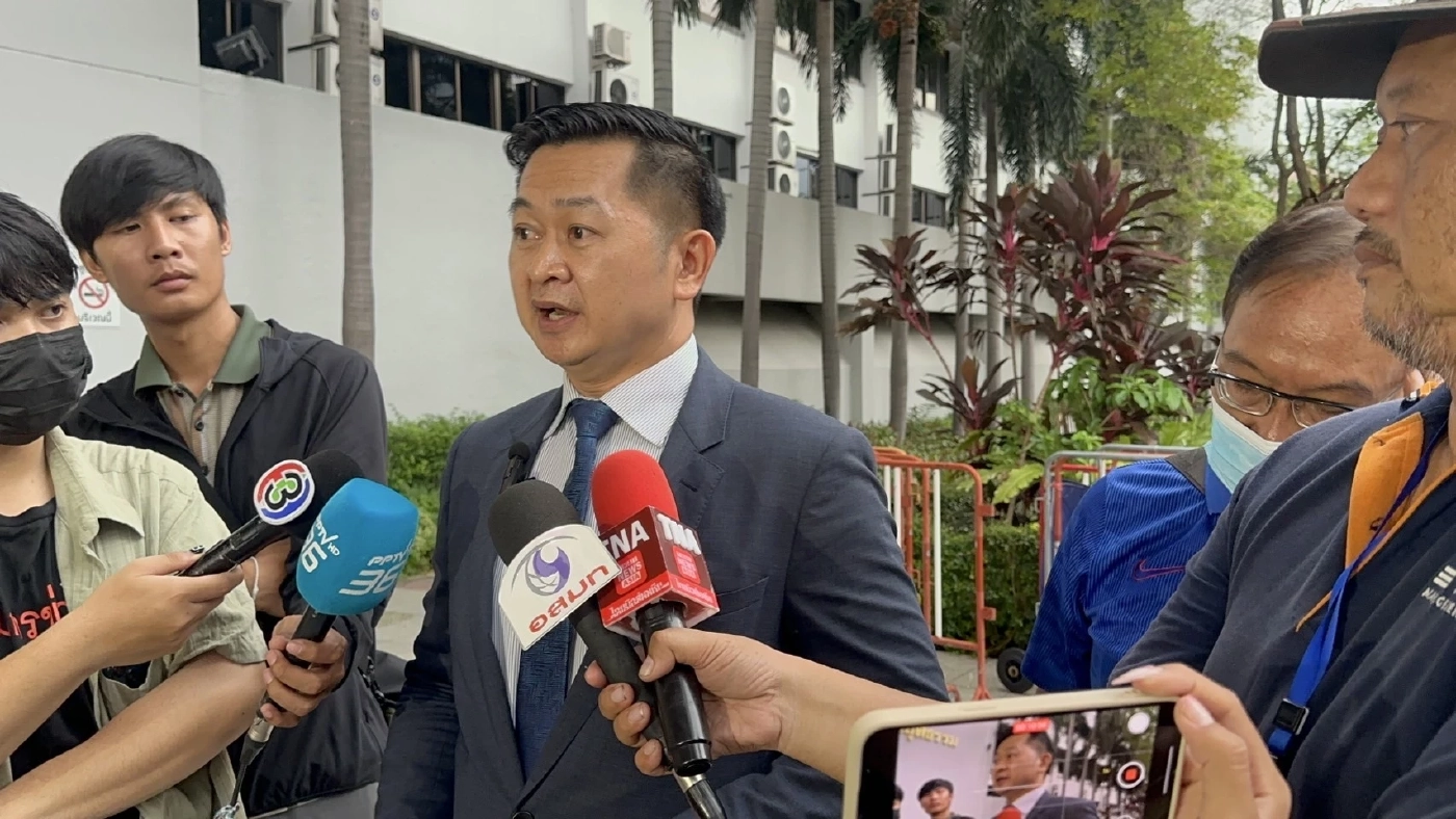 นายวิญญัติ ชาติมนตรี ทนายความนายทักษิณ 