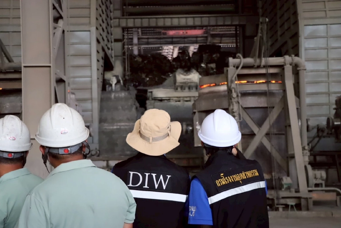 "เอกนัฏ" ลุยตัดตอน “เหล็กตกเกรด” อายัดเศษเหล็ก 4 หมื่นตัน