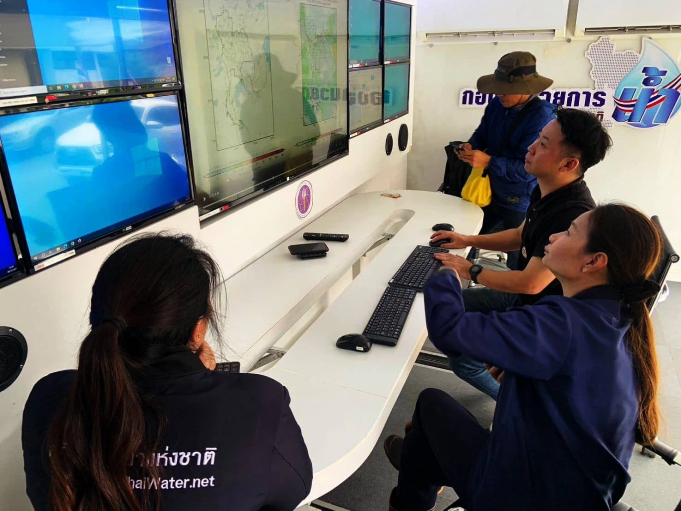 ส่ง "Mobile War Room" รถเฝ้าระวัง "น้ำท่วมฉับพลัน" สนับสนุนงานในพื้นที่เสี่ยง นำร่อง จ.อยุธยา