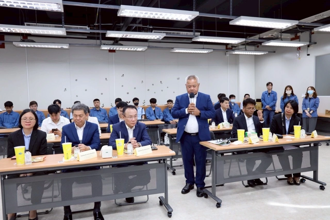 "กระทรวงแรงงาน" จับคู่ธุรกิจหางานไต้หวัน ให้คนไทย 1.8 หมื่นอัตรา