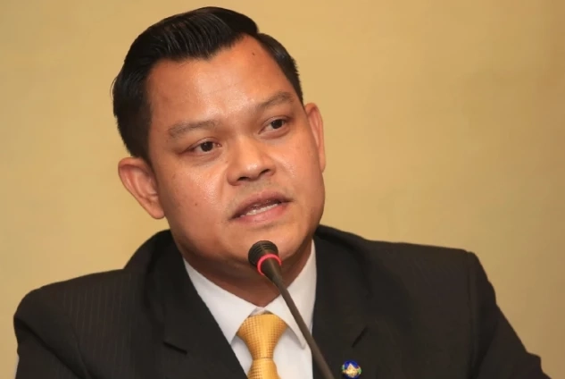 ธนกร วังบุญคงชนะ อดีตรัฐมนตรีประจำสำนักนายกรัฐมนตรี รองหัวหน้าพรรคและสส.บัญชีรายชื่อ พรรครวมไทยสร้างชาติ