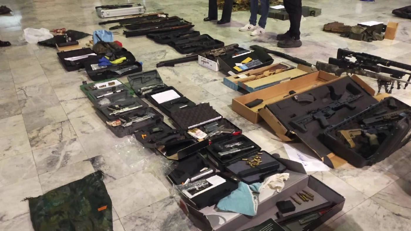 ด่วน! ทลายคลังค้าส่งอาวุธสงคราม หน้ากองบัญชาการทัพภาค 4