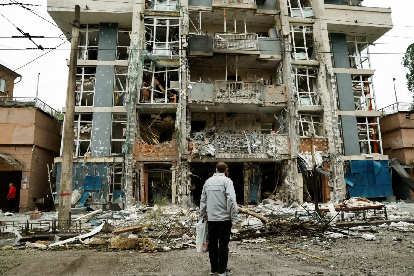 รัสเซียยิงขีปนาวุธ ส่งโดรนถล่มยูเครน หลังแลกตัวเชลยศึกครั้งใหญ่