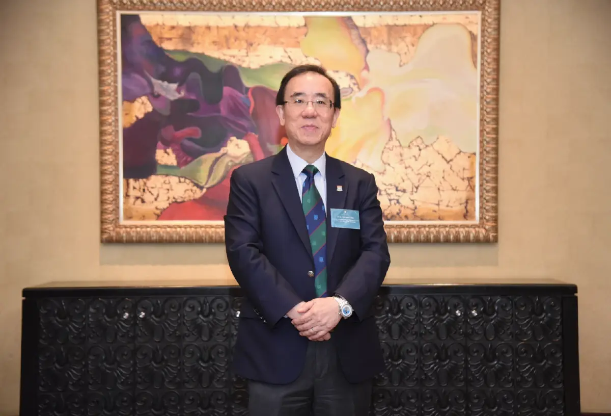 ศาสตราจารย์ เบนเน็ตต์ ยิม (Prof. Bennett Yim) ผู้อำนวยการฝ่ายรับเข้าศึกษาและแลกเปลี่ยนนักศึกษานานาชาติ