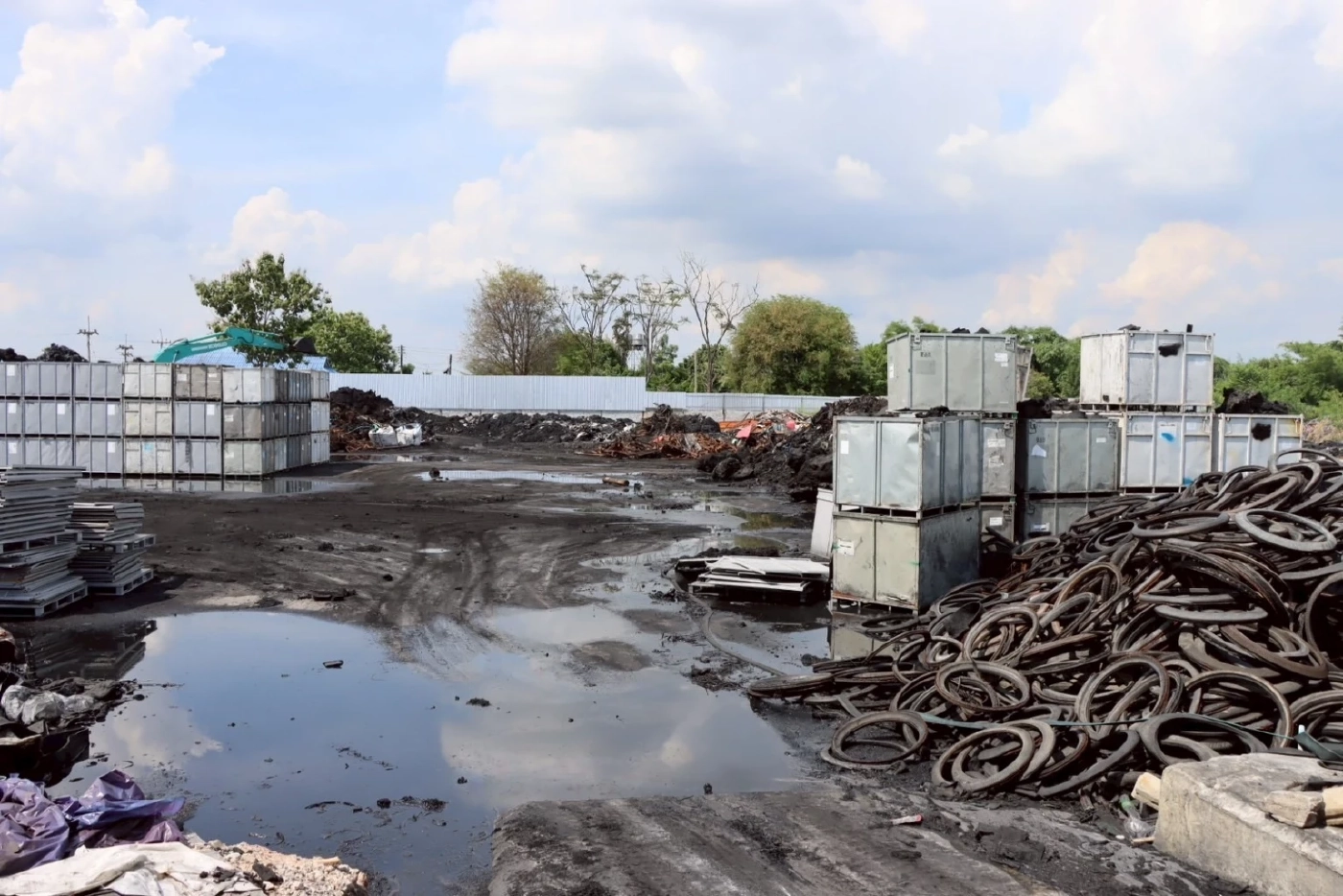 "เอกนัฏ" ส่ง "ทีมสุดซอย" ตามรวบ "รง.เถื่อนระยอง" หูไวขนของหนี ตามรวบถึงเมืองชลฯ