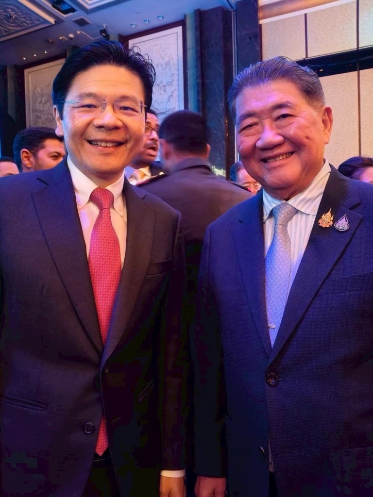 "ภูมิธรรม" ร่วมวงคุยผู้นำ-รมว.กลาโหม หลายชาติอย่างเป็นกันเอง