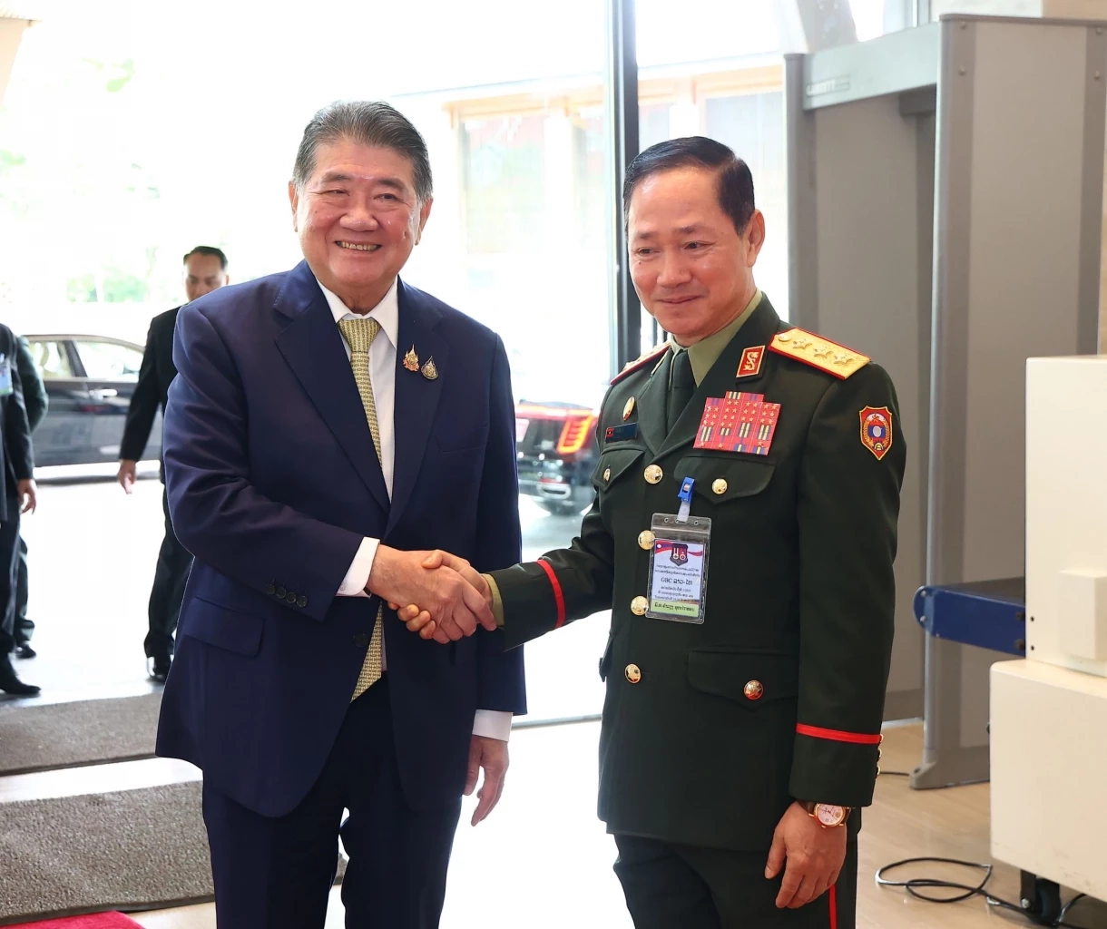 "ภูมิธรรม" ยกคณะประชุม "GBC ไทย–ลาว" คาดคุยกัน "ปักปันเขตแดน-ปราบแก๊งคอลฯ"