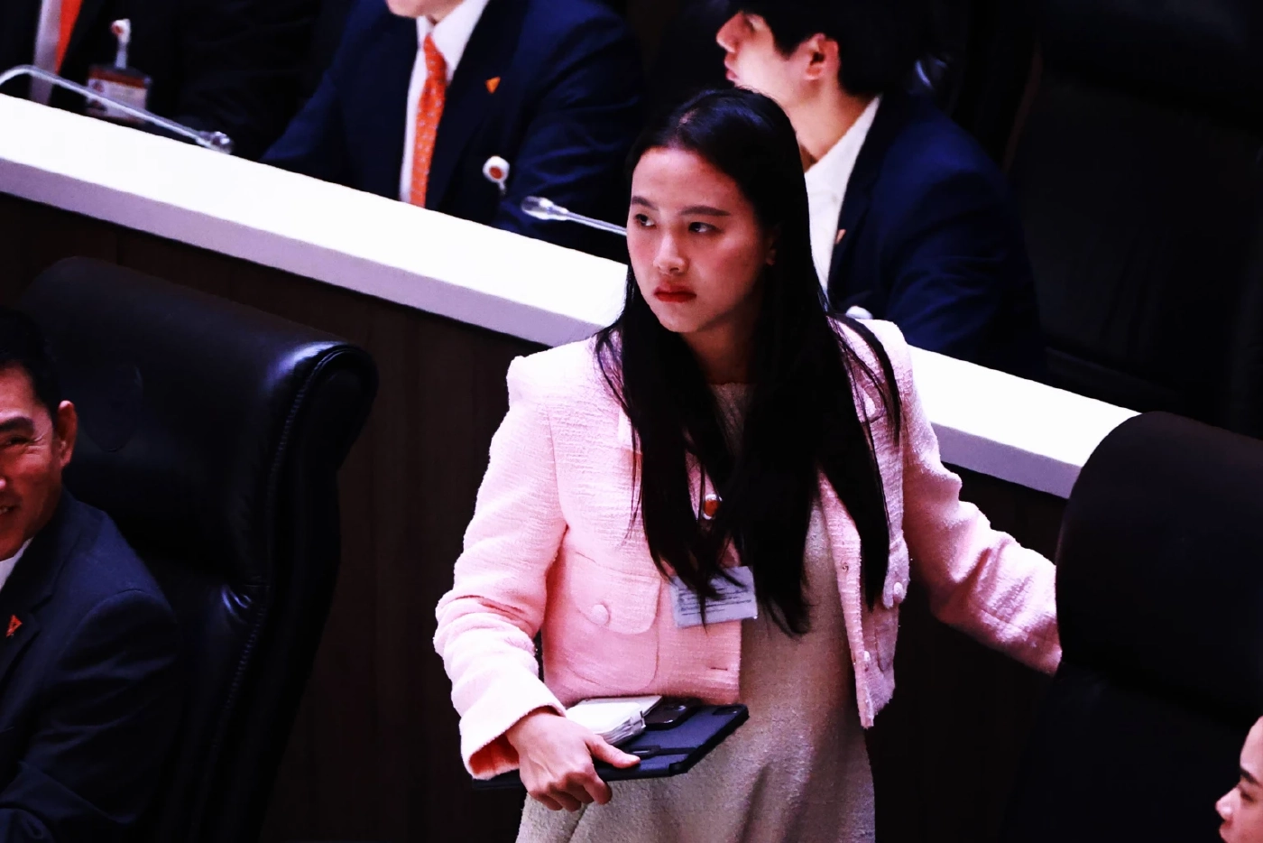 "สุชาติ" เบิกความ คดี ฟ้องหมิ่นฯ "สส.ไอซ์-สส.สหัสวัต" เรียก 50 ล้าน ปม พาดพิง "ประกันสังคม" ซื้อตึก "Skyy9" แพง 7 พันล้าน