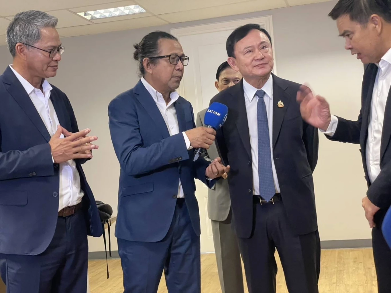 นายทักษิณ ชินวัตร อดีตนายกรัฐมนตรี 