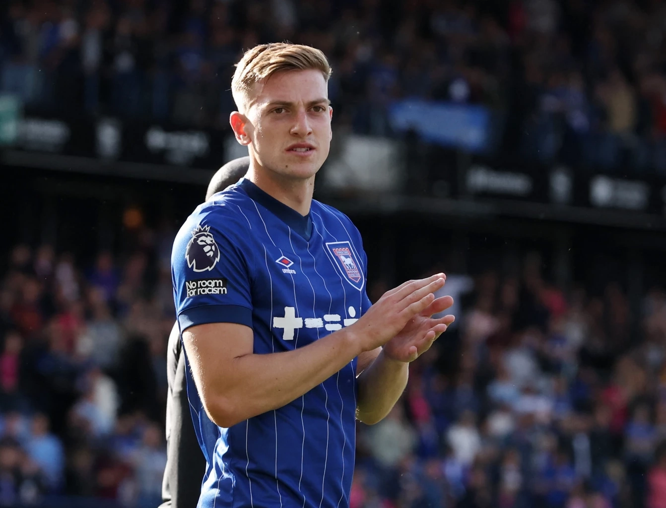 เชลซีซิว 'ดีแล็ป' ตัดหน้าแมนยู – ผลกระทบที่ใหญ่กว่าค่าตัว