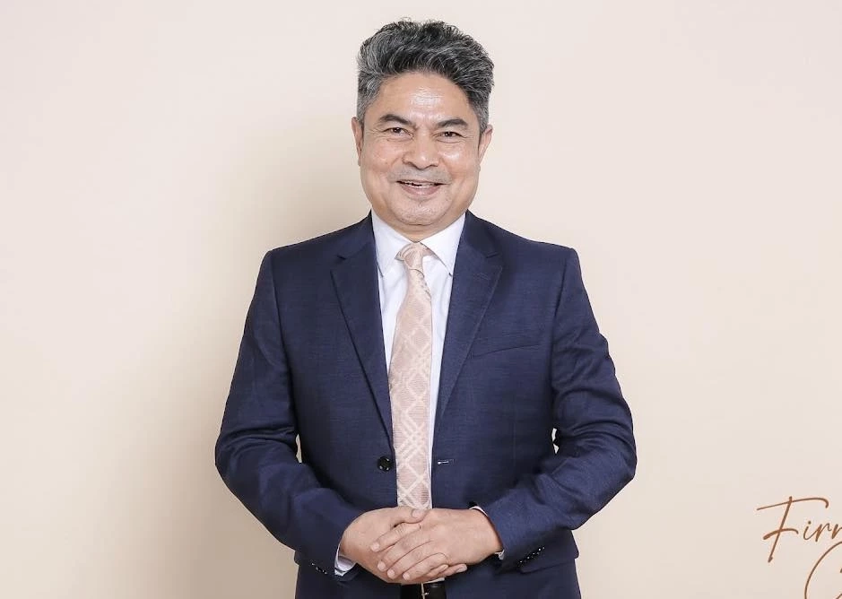 นายเทพไท เสนพงศ์  อดีตสส.นครศรีธรรมราช  พรรคประชาธิปัตย์