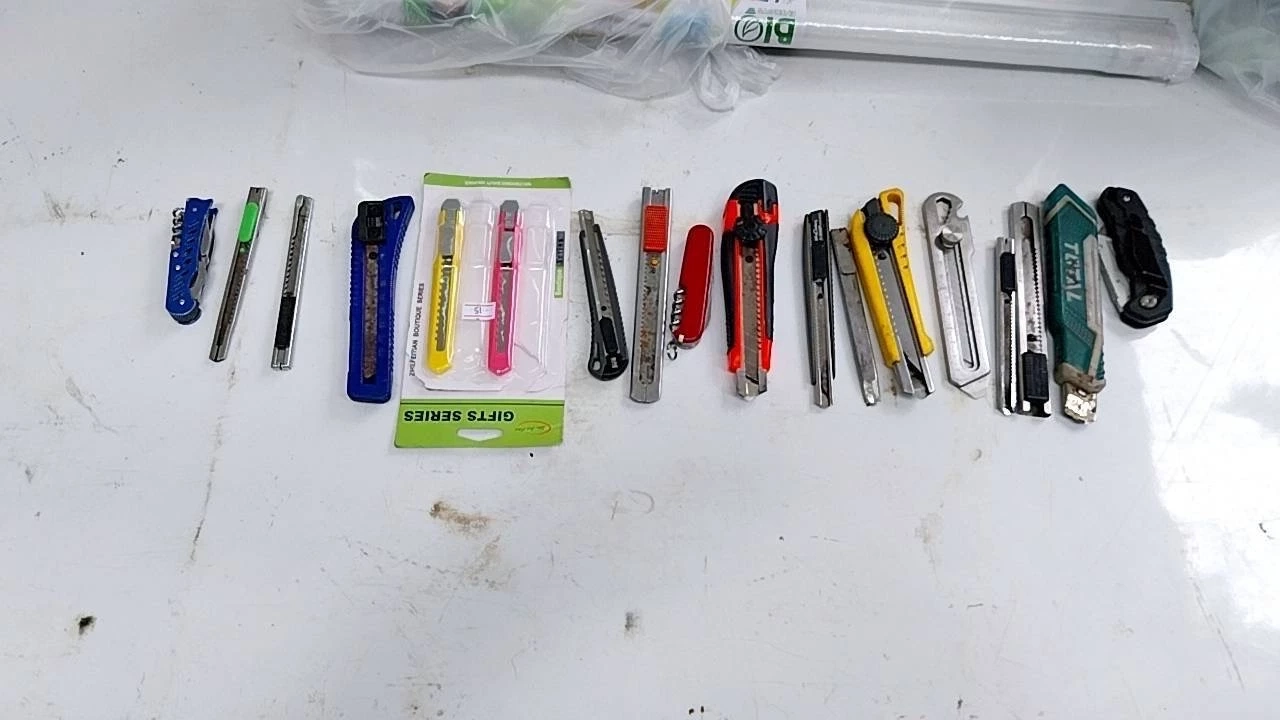 คาด เย็นนี้ผู้ชุมนุมทะลุ 10,000 คน ตรวจจุดคัดกรองพบมีด-คัตเตอร์