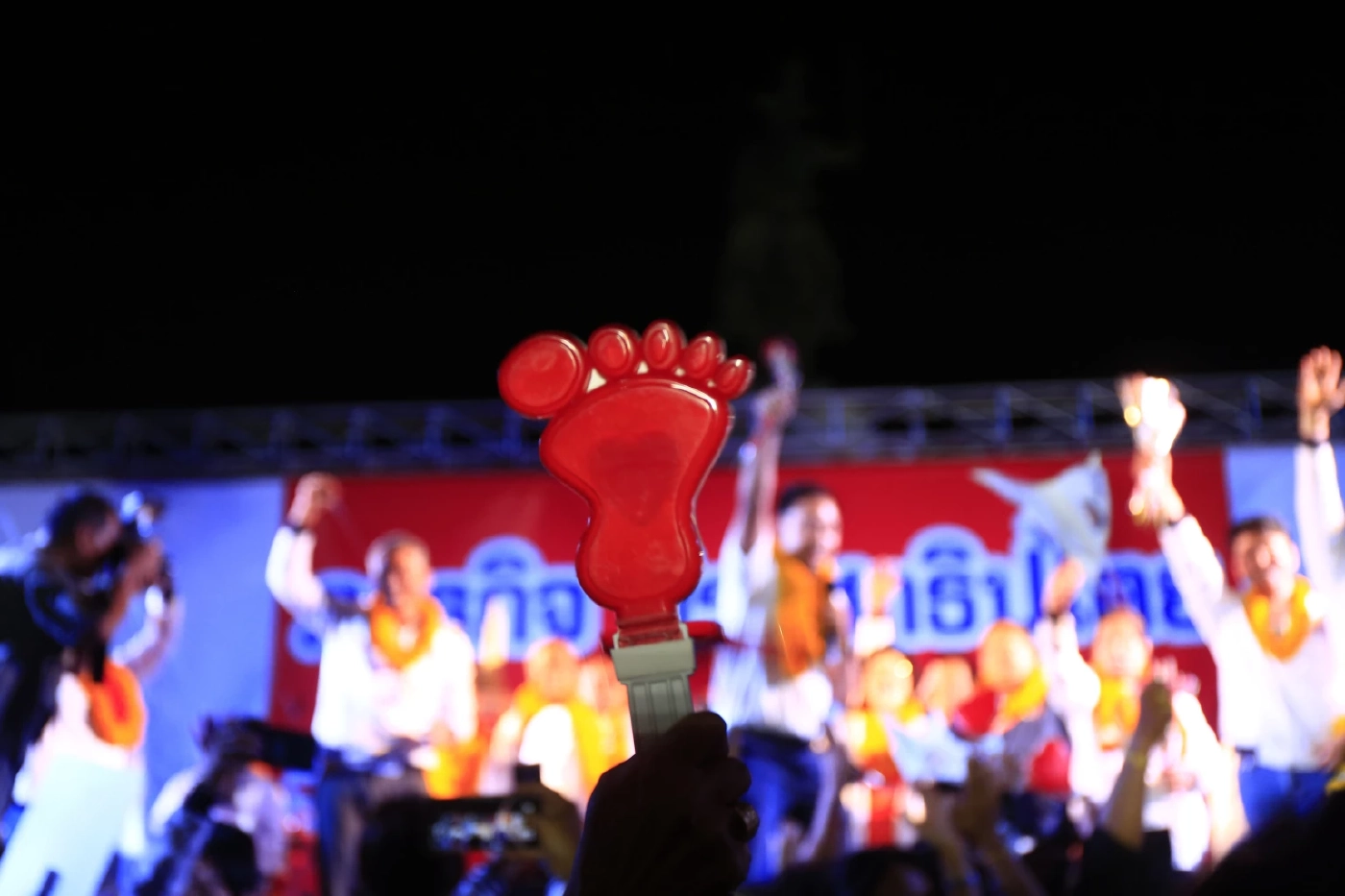 ย้อนสีสันการชุมนุม ไอเทม ที่กลายเป็นสัญลักษณ์ ทำให้ทุกคนจดจำ