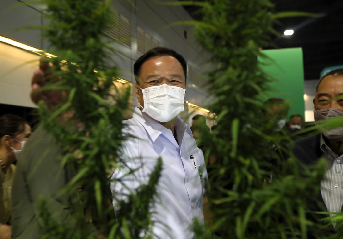 นายอนุทิน ชาญวีรกูล รมว.มหาดไทย