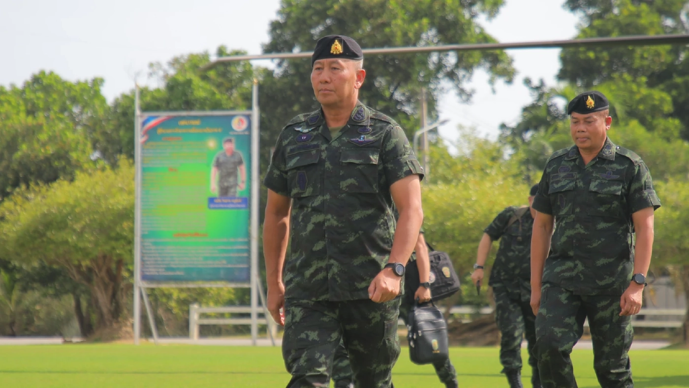ด่วน! สยบข่าวรัฐประหาร! ผบ.ทบ. แสดงจุดยืน เวลานี้ “คนไทยต้องสามัคคี”