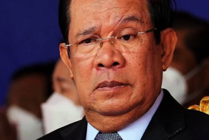 "แบนน้ำมันไทย" ราคาน้ำมันในกัมพูชาพุ่ง ตระกูลฮุนรวย?