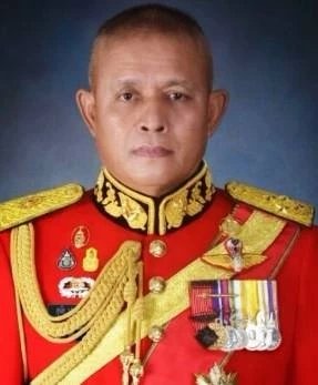 ทำไมชื่อ "พล.อ.สุนัย" จึงมาแรงแซงนั่ง "รมว.กลาโหม"