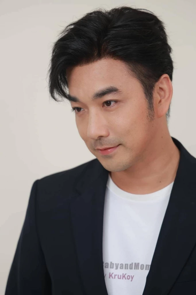 ขนลุกซู่! "เจมส์ เรืองศักดิ์" เผย ผู้รอดชีวิต "เครื่องบินอินเดียตก" นั่งเลขที่เดียวกับผม