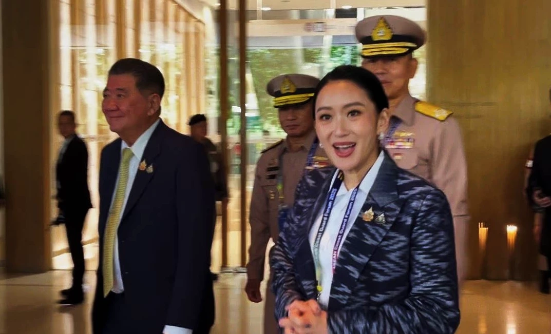 เปิดคลิป! "นายกฯ" เมิน สื่อถาม ปม "ภท.ยื่นซักฟอก-ฮุนเซน ทำนาย 3 เดือนเปลี่ยน "นายกฯ"