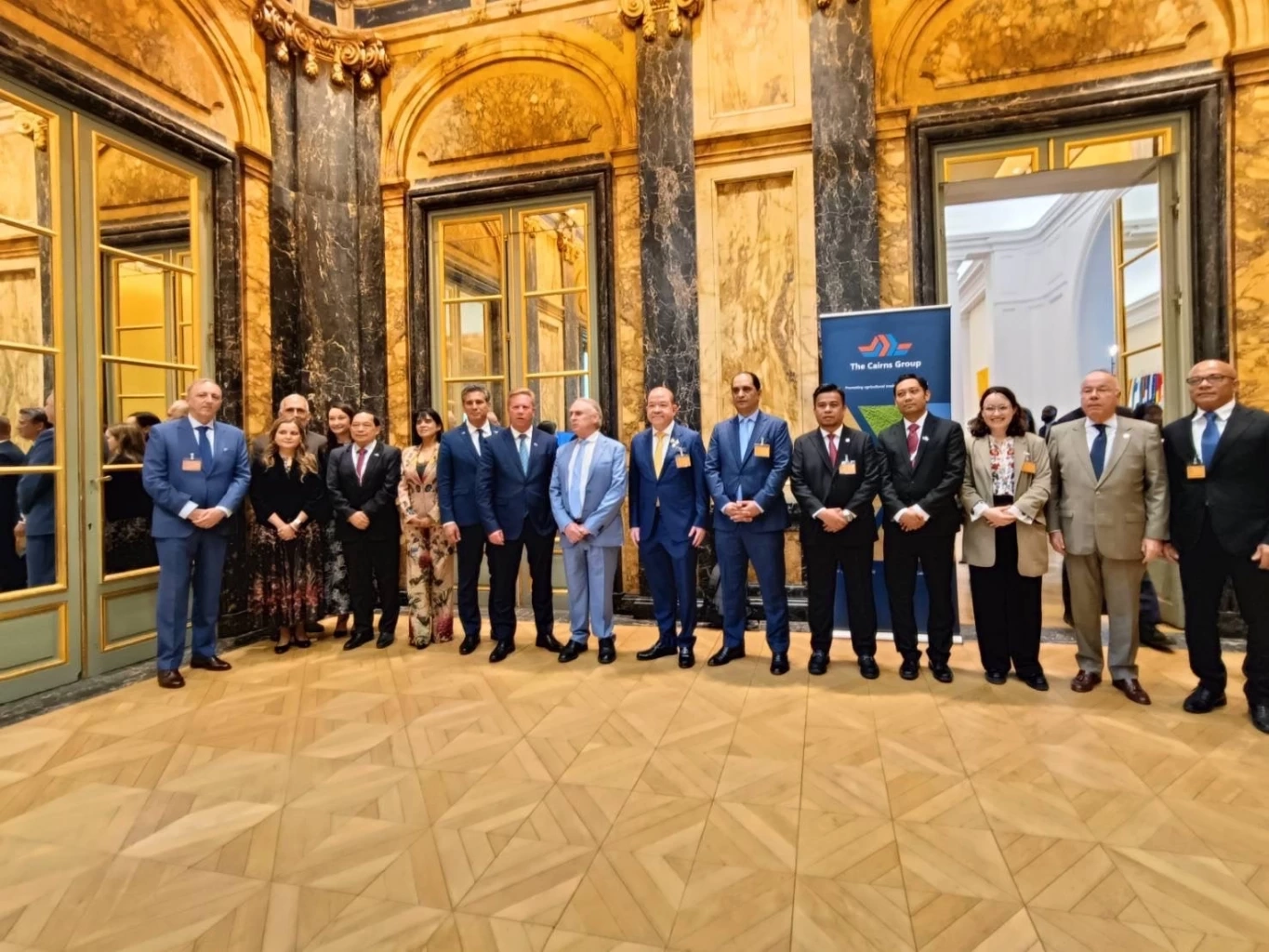 'พิชัย' ถก 20 รัฐมนตรีที่ปารีส ดันปฏิรูปการค้าสินค้าเกษตรโลก