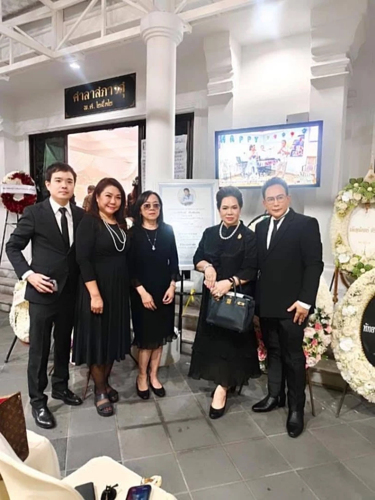 คนบันเทิง แห่ร่วมอาลัย "ไพโรจน์ สังวริบุตร" อดีตพระเอกดัง