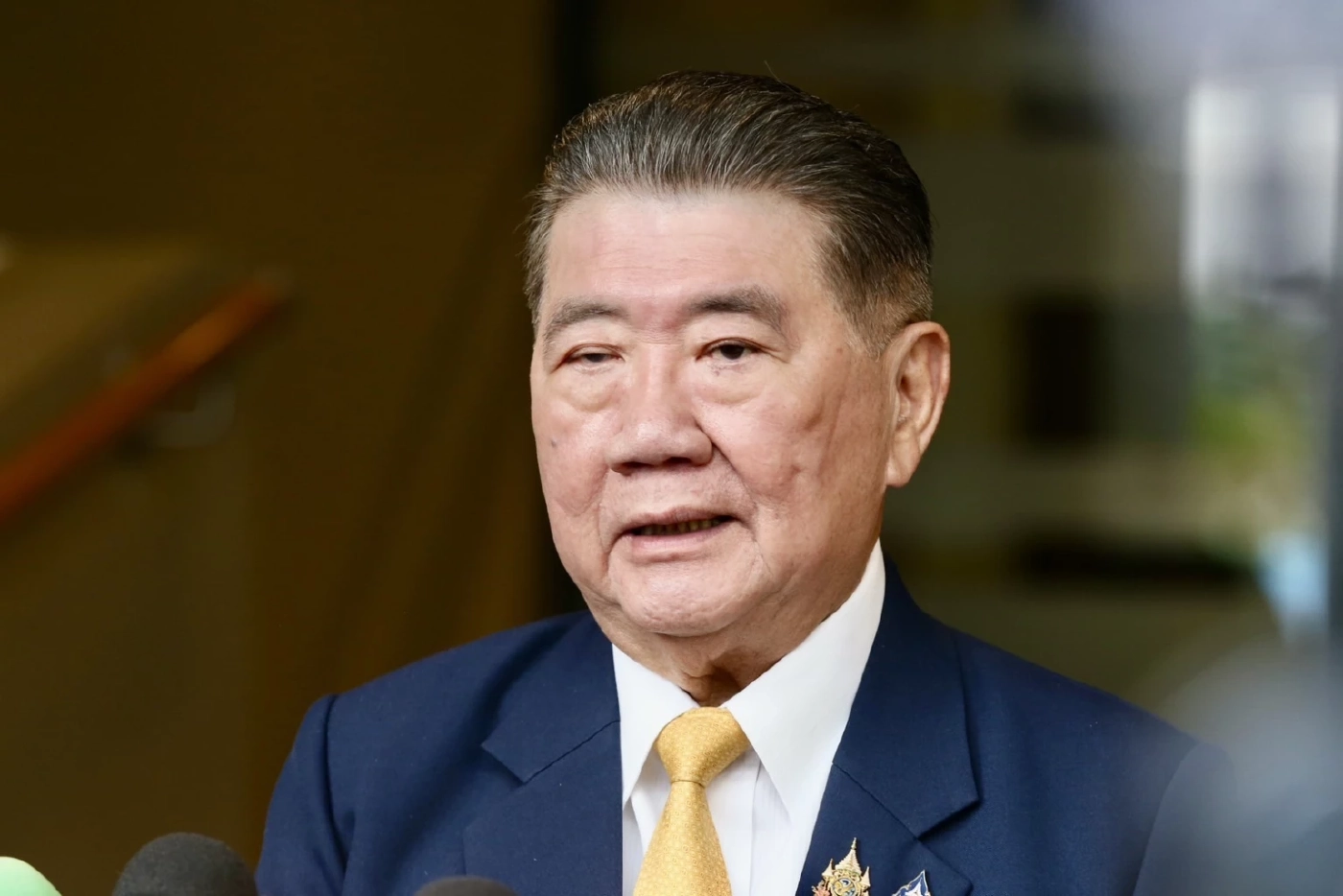 ภูมิธรรม เวชยชัย