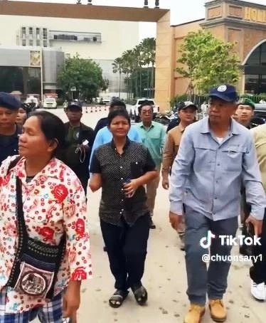 ส่ง "ป้าวันนารี" ขอทานกัมพูชาตัวตึง ขึ้นเเบล็คลิสต์ ส่งกลับกัมพูชา