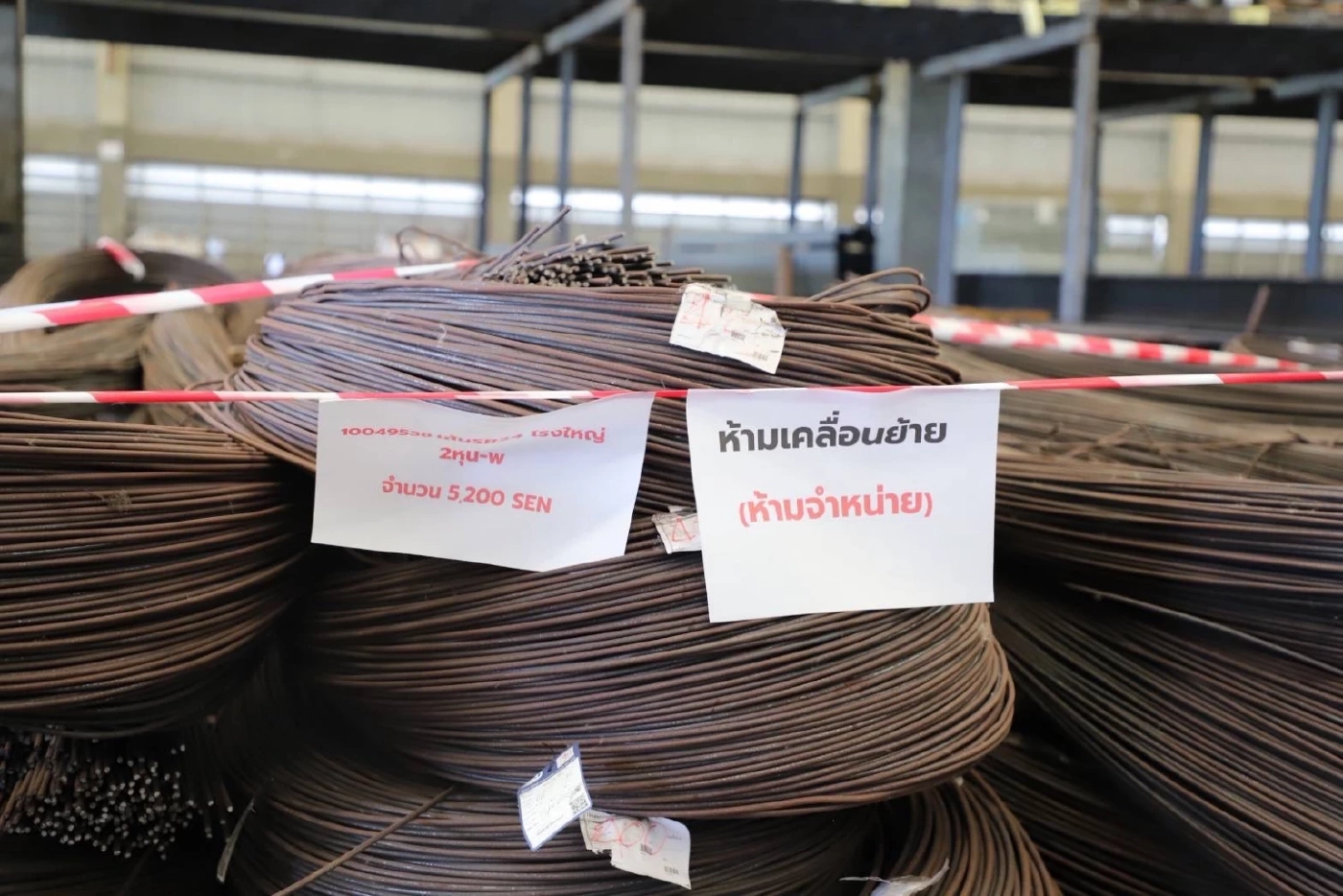 ”เอกนัฏ“ ส่ง ”ทีมสุดซอย“ บุกห้างดัง ยึดเหล็กตกเกรด-ปลั๊กพ่วงห่วย