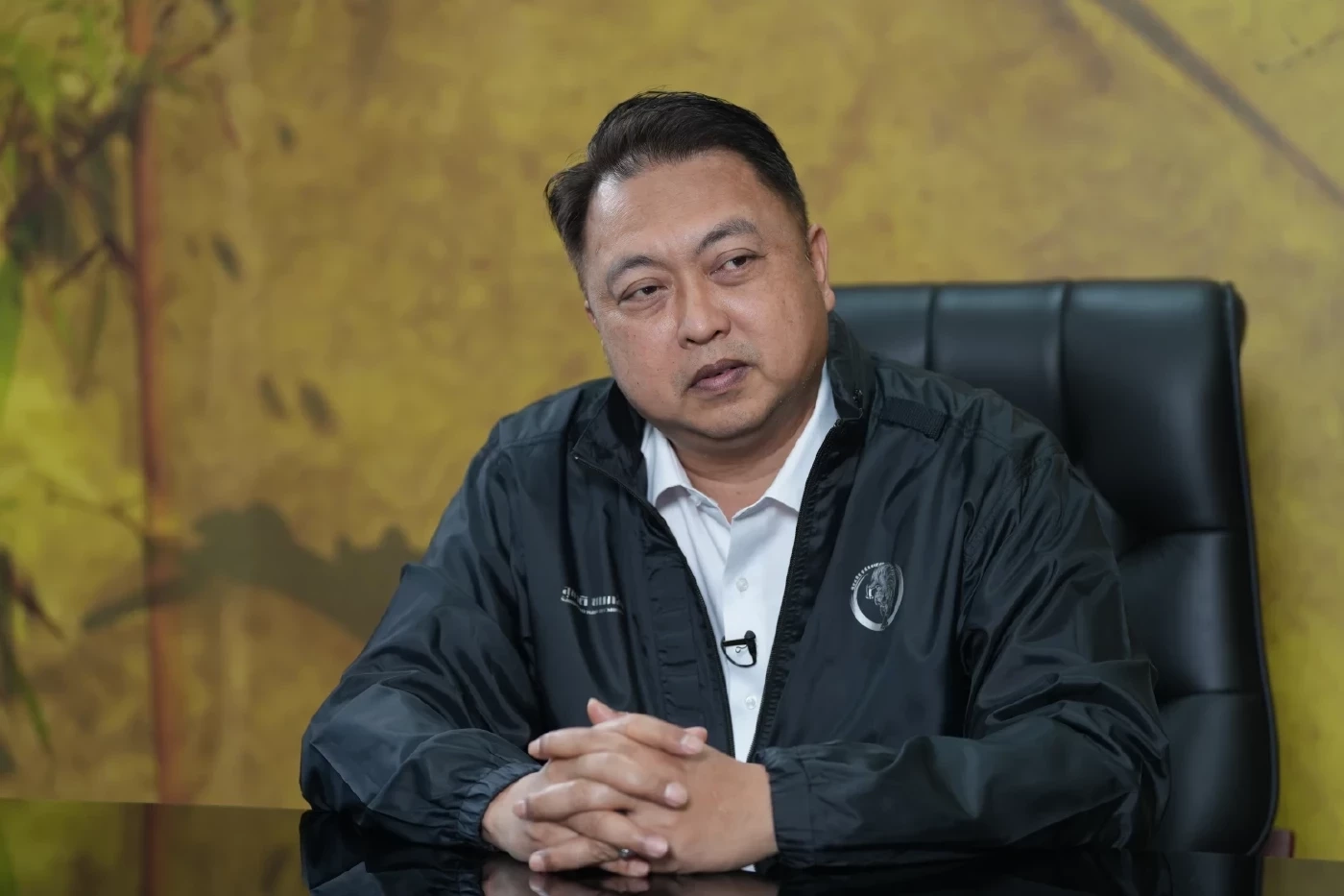 สุชาติ ชมกลิ่น รมช.พาณิชย์ รองหัวหน้า รทสช.