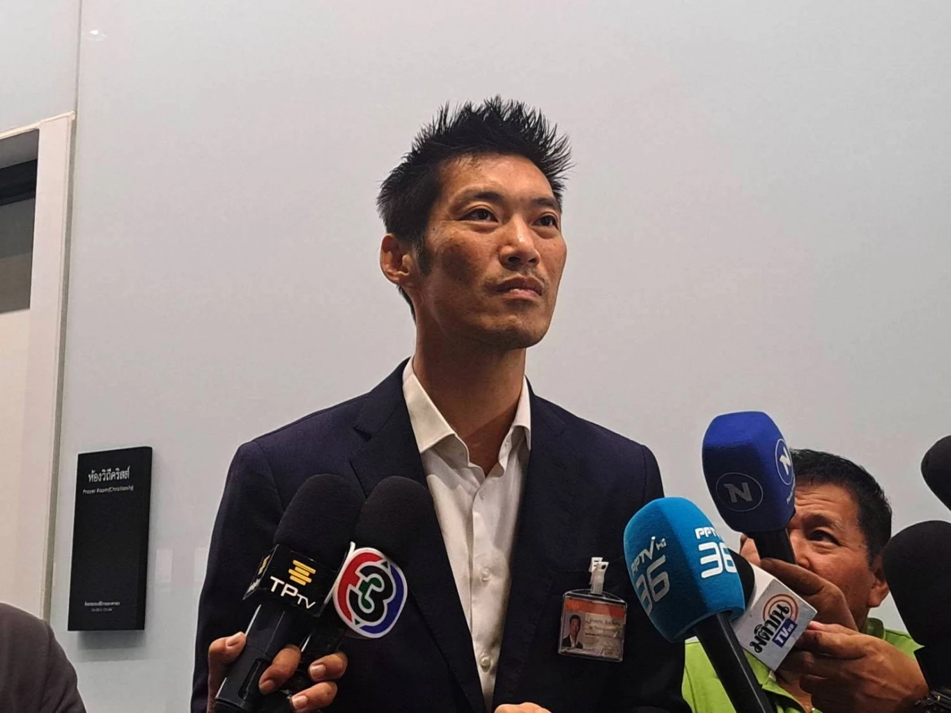 “ธนาธร” เรียกร้อง รัฐบาลต้อง "ยุบสภา" ในสภาวะฝุ่นตลบ โยนอำนาจให้ "ประชาชนเลือก" อีกครั้ง